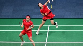 九游体育官方网站-陈清晨贾一凡：现在是黑暗时刻，但我们都豁出去了