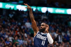 九游app下载-关键时刻6罚全铁！独行侠1分惜败雄鹿 25年独一份！